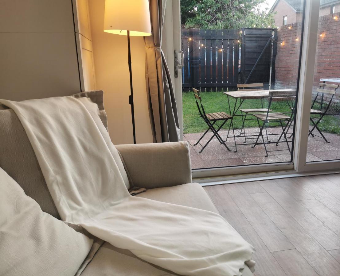 Peaceful House In The Heart Of Glasgow City, Close To Queen Elizabeth Hospital And Govan Subway, Free Private Parking Buitenkant foto